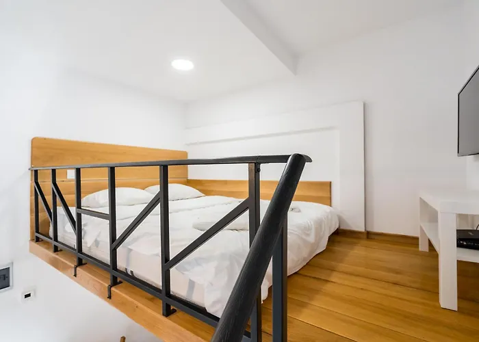 Apartament Cozy Old Town 7 - Selari Bucureşti